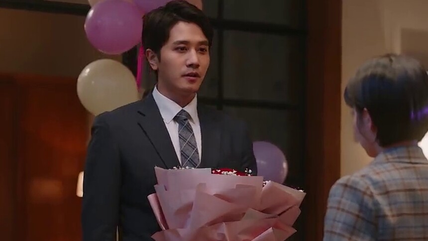 刘洋向芝芝再求婚