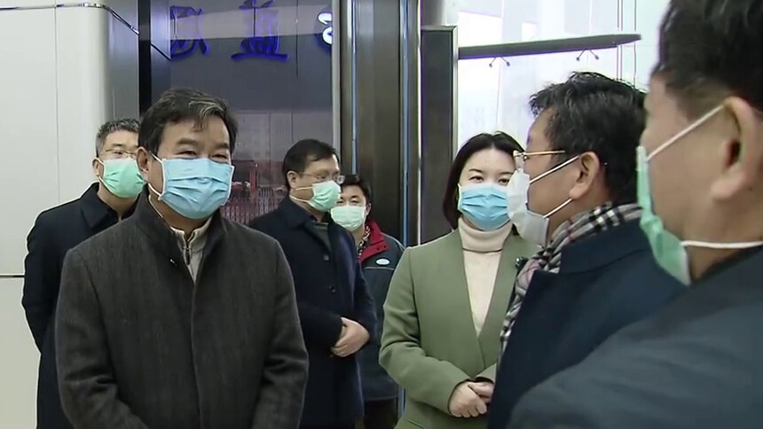 何报翔在长沙调研市场保供和企业复工情况