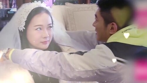 霍思燕试戴头纱