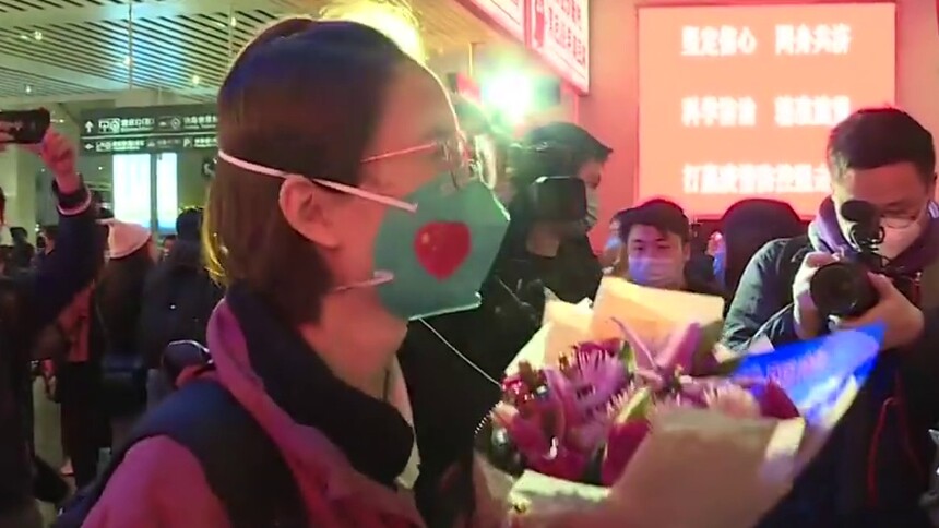湖南 张春艳：孩子 14天后妈妈再抱抱你