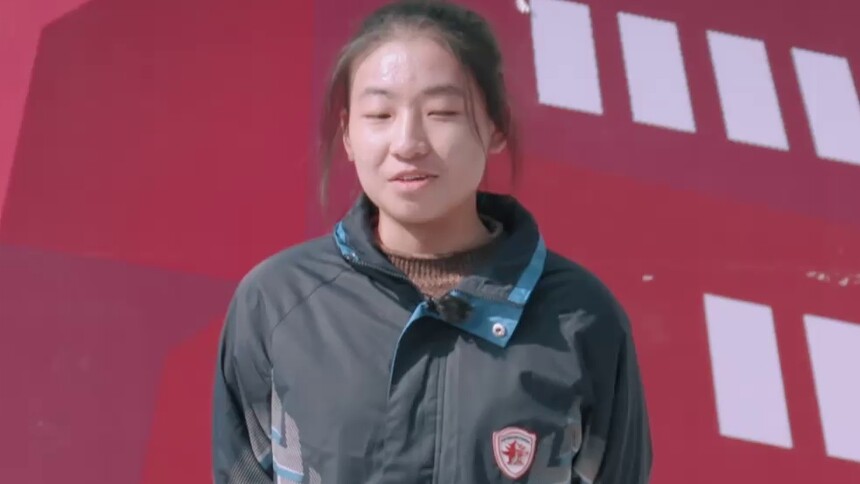 女孩实力表白高一老师：您就是我梦想中想拥有的老师