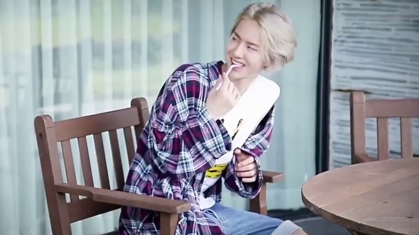 王一博《Falling in love》MV制作花絮