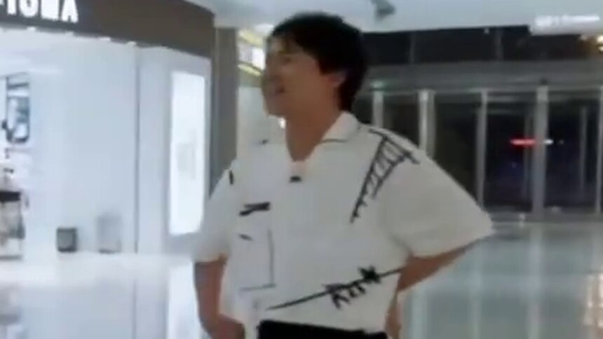 当周深&郭麒麟遇到大黑牛李晨时的场面 两位也太逗了吧