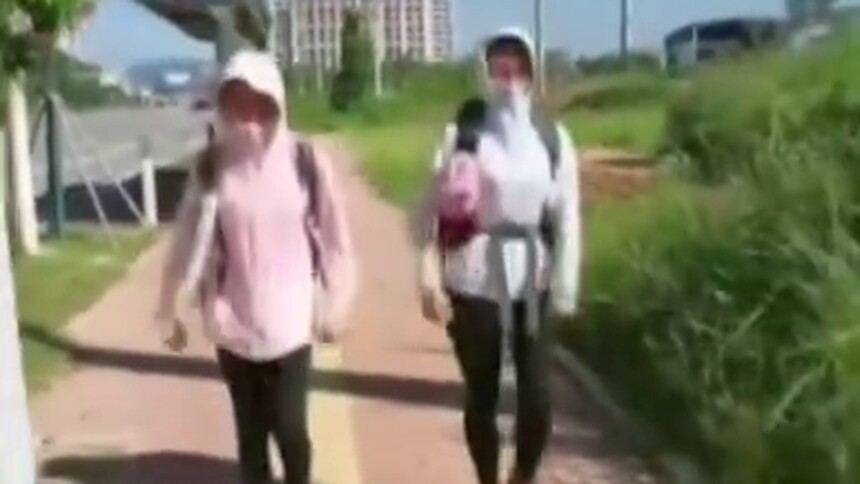 湖南：27天毅行1000公里 父女三人徒步到广东