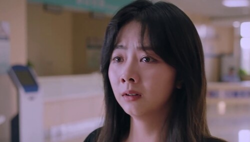 子秋车祸 尖尖赶往医院痛哭