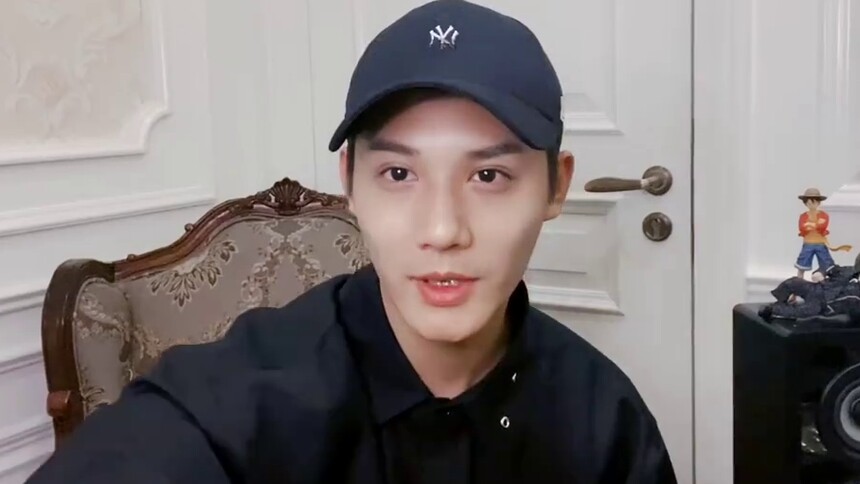 郑业成：粉丝700万弹唱福利来了