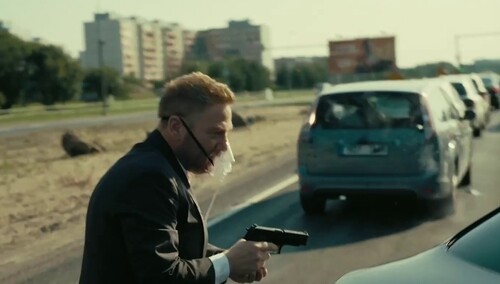 《信条》10分钟视频花絮 诺兰解读实拍炸飞机