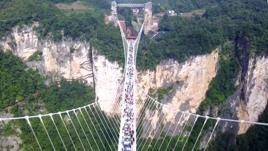 祖国颂·走玩张家界 “潮”玩张家界：奔赴一场水陆空三栖的峡谷之旅