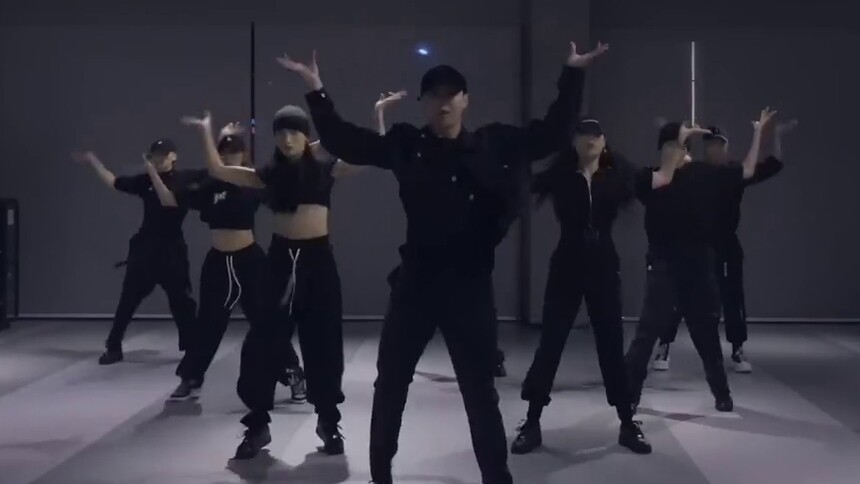 张艺兴《飞天》练习室版