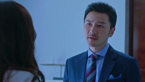 《暖阳之下》第30集看点：赵云申怀疑可盈 思凝向老公撒娇求和