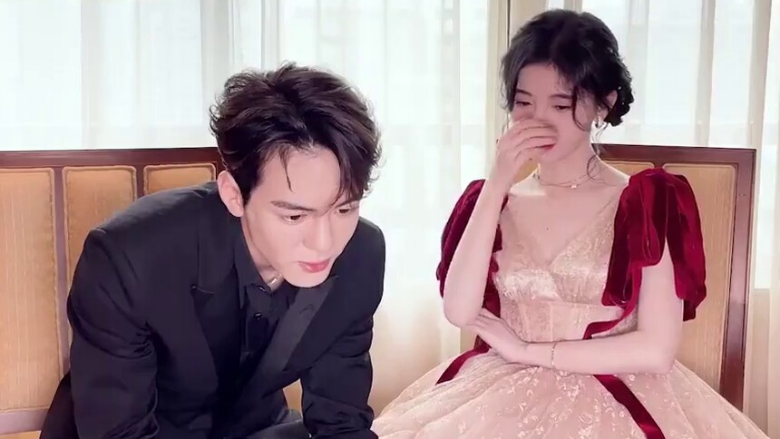 快来用姨母笑模式，打开曾舜晞鞠婧祎的公开处刑大会