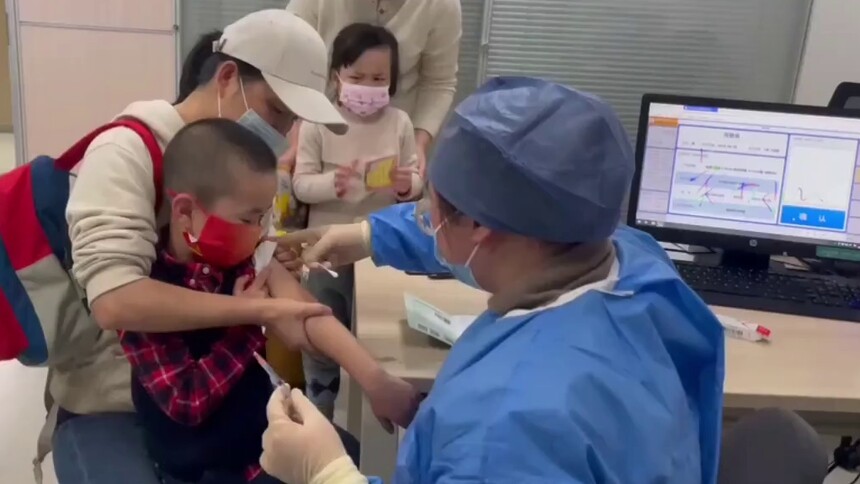 浙江杭州：幼儿园小朋友配合一起“苗苗苗苗苗”