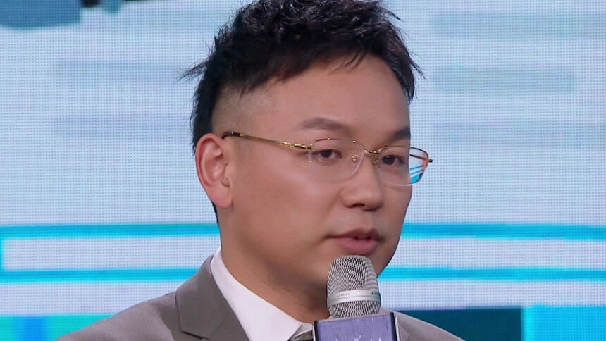 致以最高的敬意！战地记者陈序讲述战争故事让梁田落泪