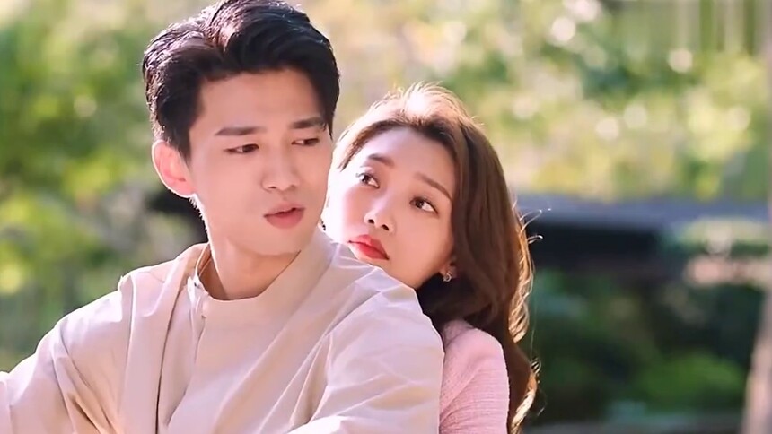 《程序员那么可爱》易大千田依桐这对副cp的甜蜜度着实不低，怎么你就不能把这个妹妹当成女朋友看待呢？