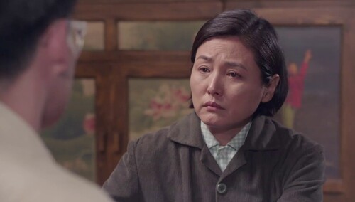 周晓岸主动申请下乡 石竹默默流泪