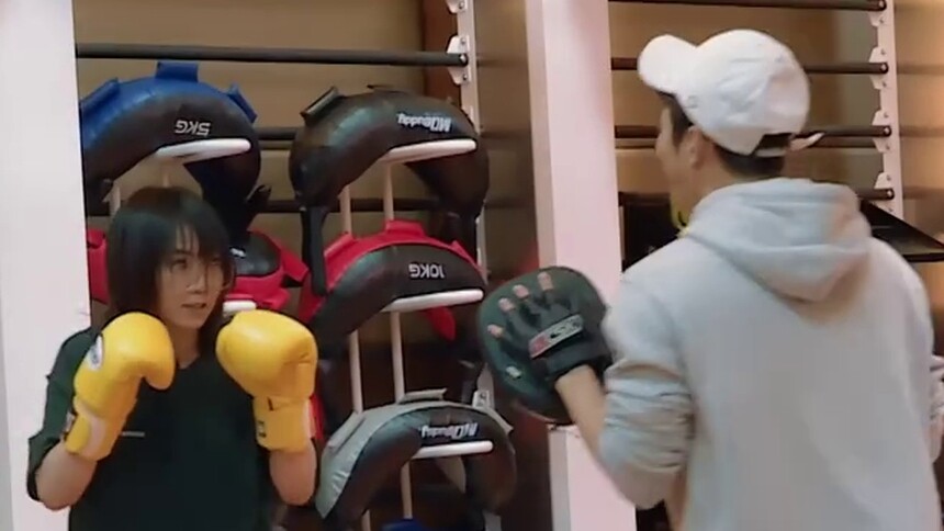 马薇薇拳击馆痛哭流涕 陈学冬当“活靶子”治愈好友