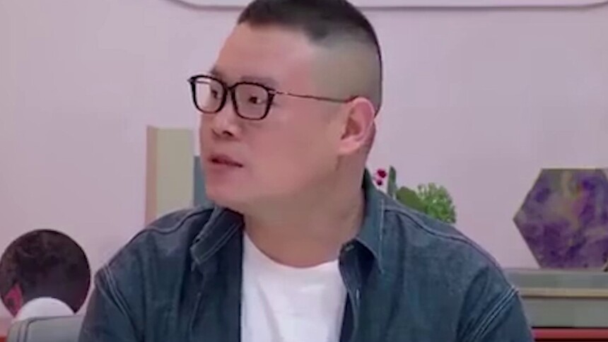 岳云鹏自曝拒绝加王菲为好友 称远远看着就好