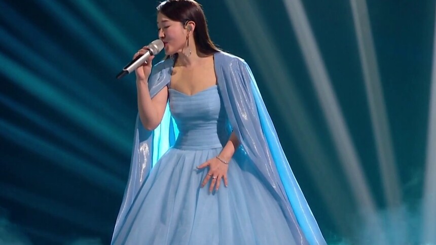杨钰莹是仙女本仙！《外面的世界》舞台太甜美了