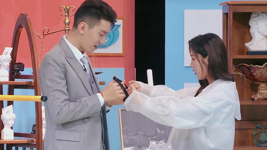 冯青完颜洛绒变身模范夫妻 冯青“戏精附体”遭爆笑吐槽