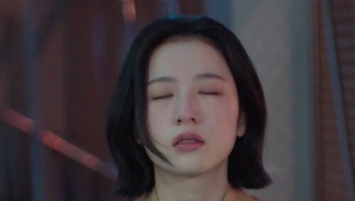 周雨彤哭戏大爆发！白宇帆触动落泪