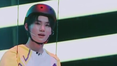 是“周杰伦”在敲打我墙？ 张真源选择失误误伤王勉
