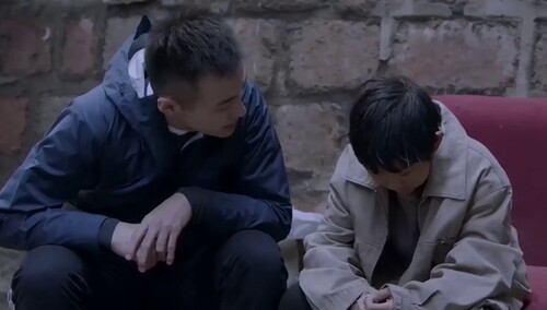 小猴子被人欺负 莫晓杰相救追问面包车事件