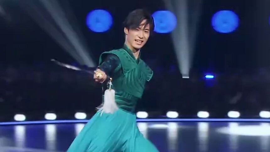 纯享：古典舞教科书苏海陆执剑起舞尽显侠士气概