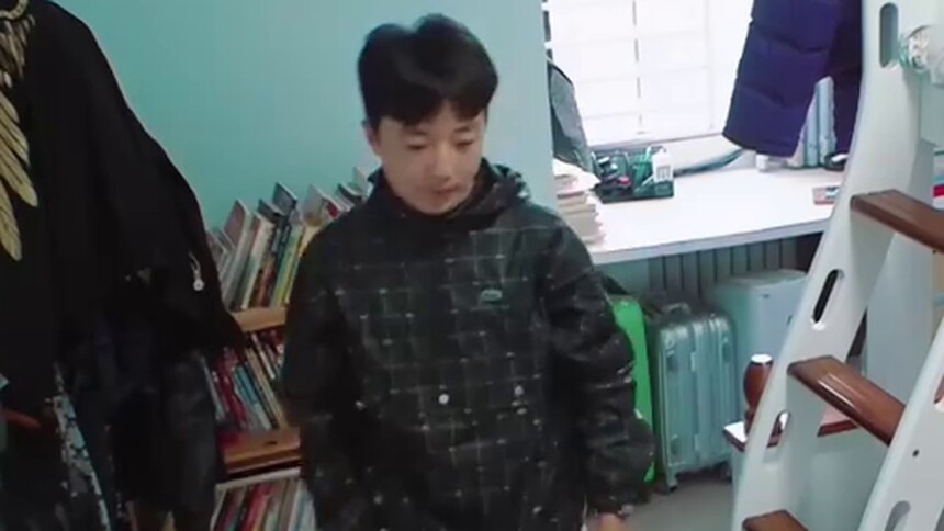 哥哥不好当啊，鲍嘉诚被妈妈差评了