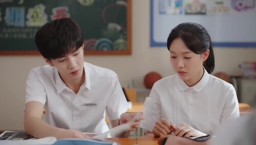 周斯越丁羡的双向暗恋太好嗑了！这大概就是青春里最美好的感情