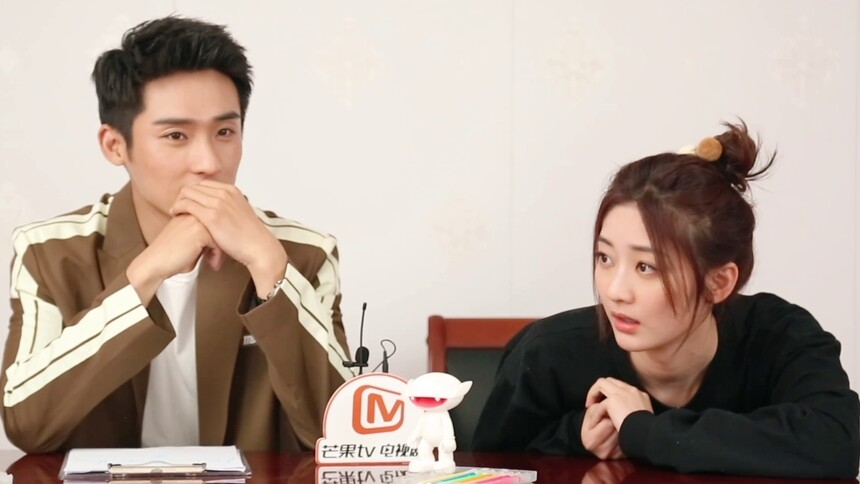 《站住！花小姐》幕后采访：张赫戚砚笛玩猜歌蜜汁默契