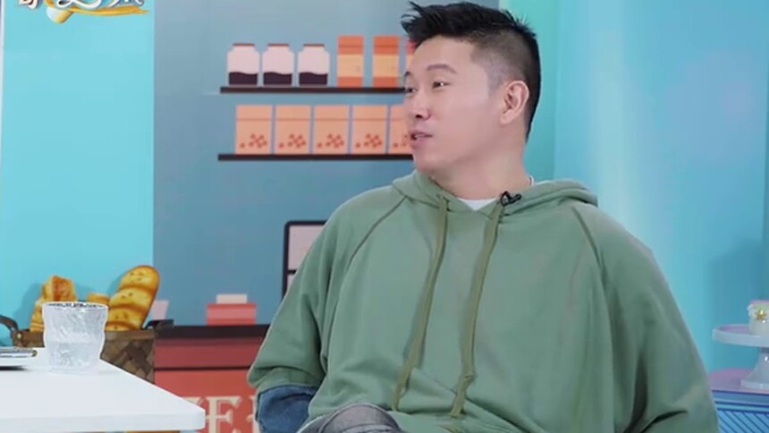 欧阳靖称张智霖夫妇是YYDS
