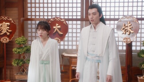 《亲爱的吾兄》第11集看点：后池时冬抢妹大战，蒙面女子突然闯入三人世界