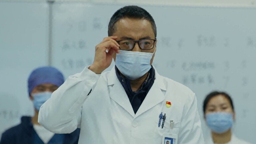 病人死亡率上升 张涵予朱亚文发生激烈争执