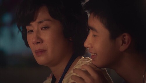 《妈妈的神奇小子》片段 改编自残奥会冠军苏桦伟真人真事