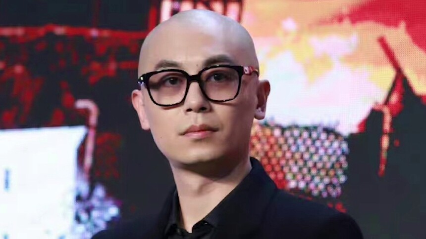 新突破！朱亚文为角色尝试光头造型