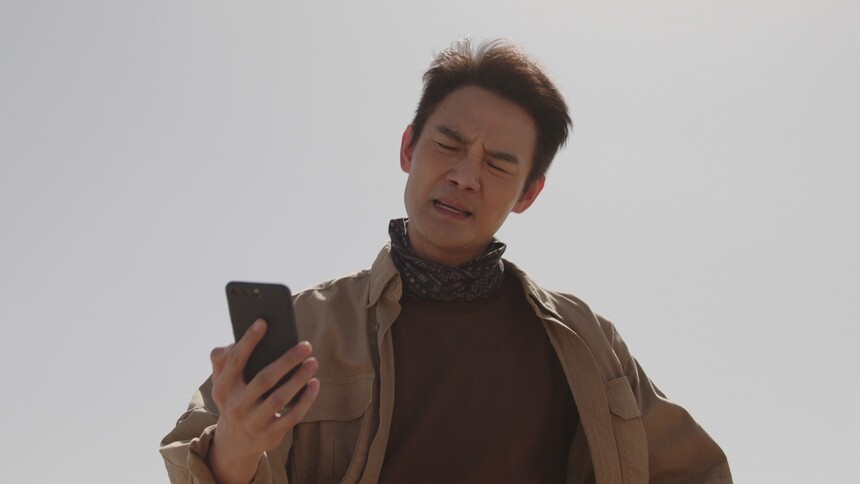 《我们这十年》第25集看点：车陷沙漠！陈宇面临艰巨的建设任务