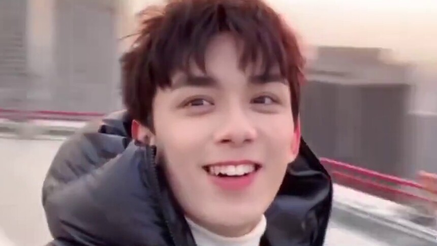 吴磊可爱瞬间盘点！没有什么比看吴磊弟弟更治愈了！