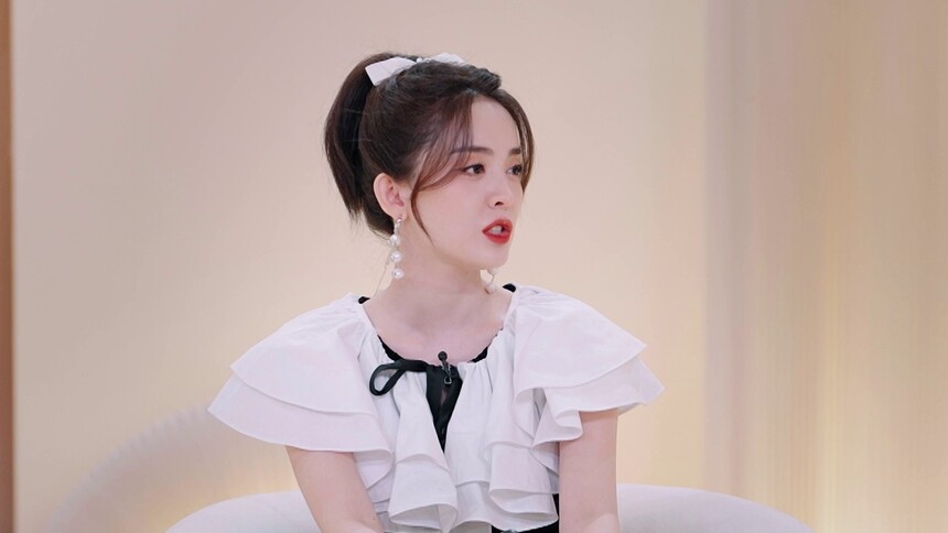 男女之间是否存在纯友谊？刘以豪竟因娜扎回答而心碎？