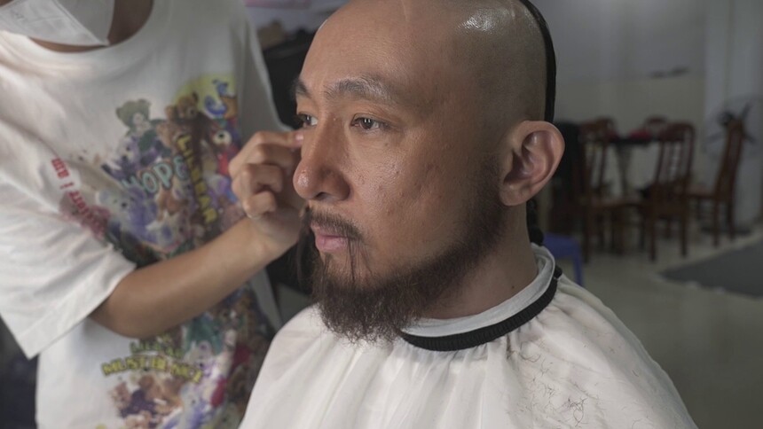 《天下长河》花絮：黄志忠尹昉的“美黑”史