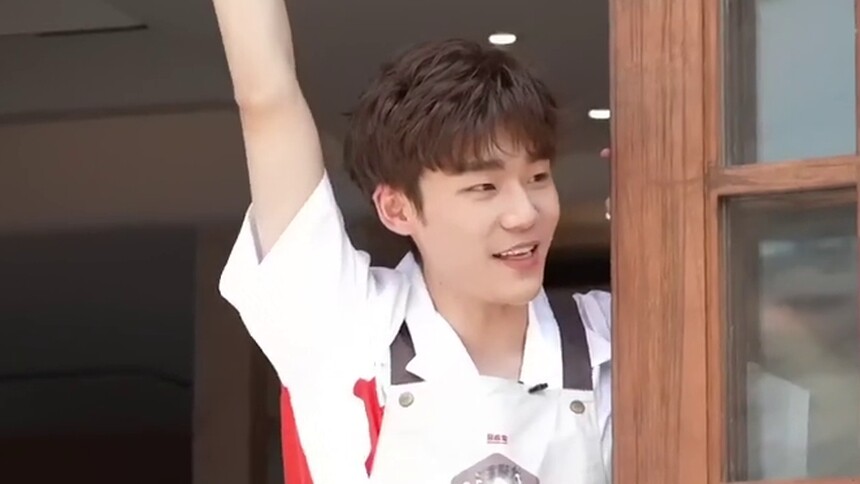 【hello你好偶像】22期预告：谢兴阳门店拉客竟大呼“救救我”！