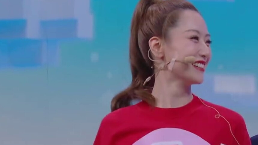 白冰现场大跳《无价之姐》可A可飒