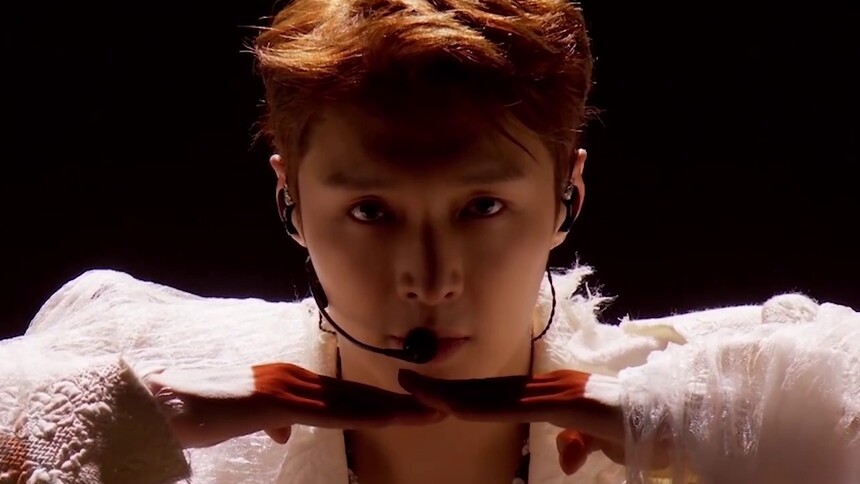 张艺兴《飞天》 以纯白致飞天，以飞天致明月