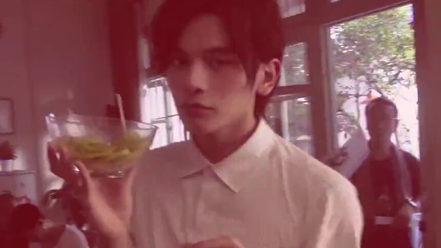 《我的爱与星辰》花絮：姚弛版“两只老虎爱电舞”