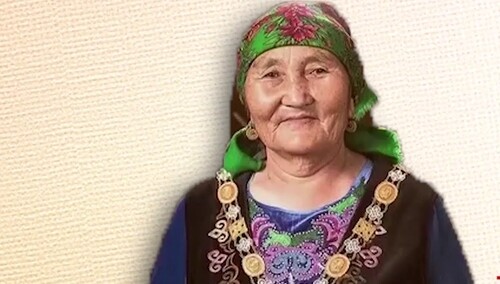 行走的“界碑”：布茹玛汗·毛勒朵