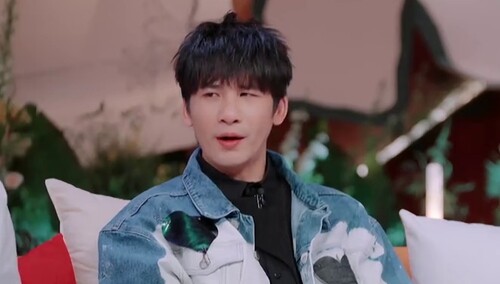 这个中年男人开始说情话了！大张伟说Rock像深渊里开出一朵花
