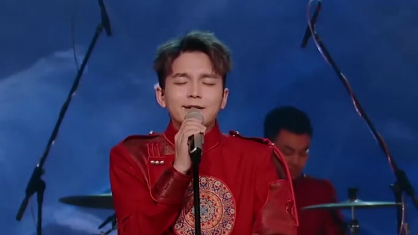 纯享版：额尔古纳乐队重现经典歌曲《鸿雁》引全场大合唱
