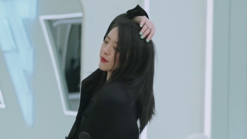 黄小蕾张俪共舞一首《人世间》 称其是初舞台备选曲