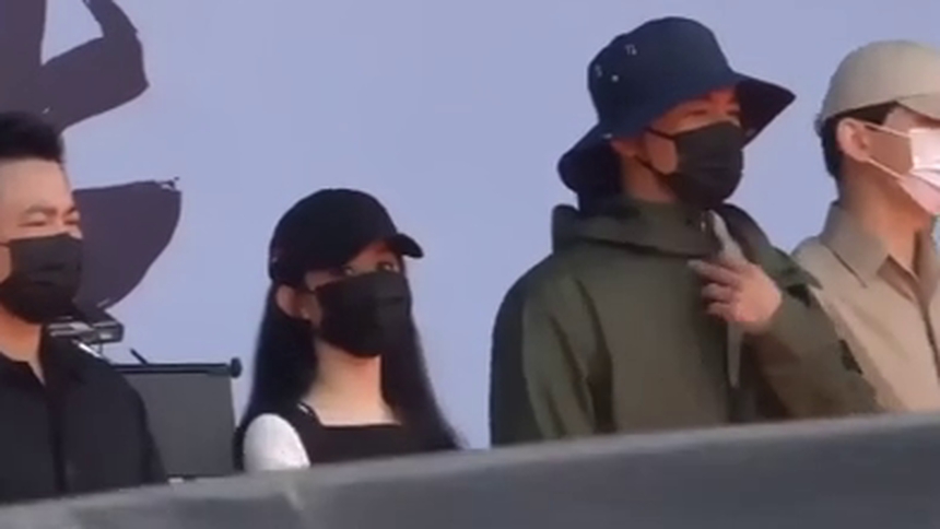 赵丽颖，林更新《与凤行》开机路透！