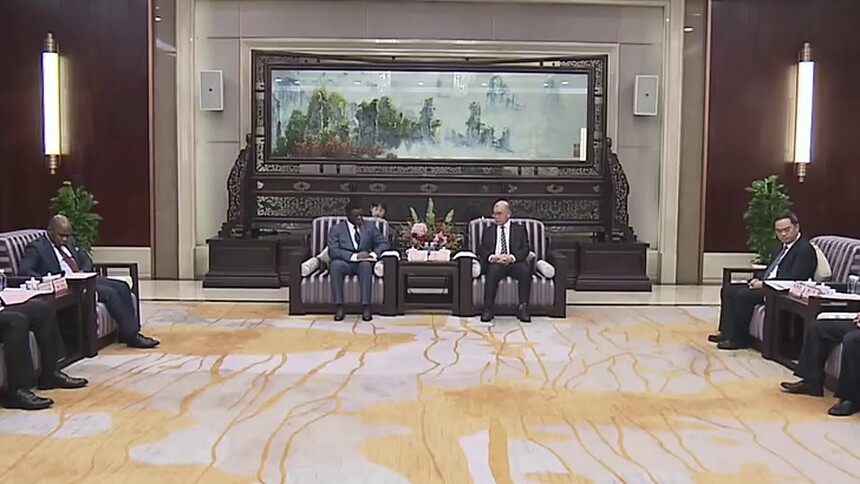 朱国贤会见马拉维共和国驻华大使艾伦·钦泰扎