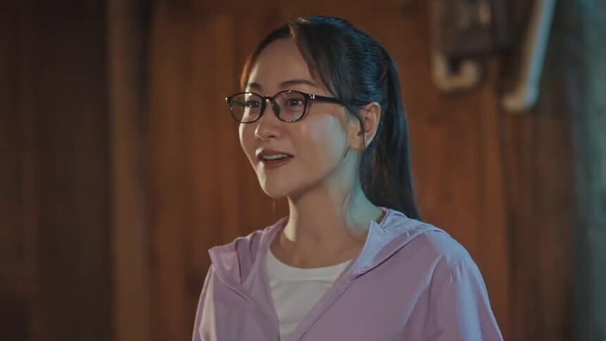 黄文秀接受电视台采访